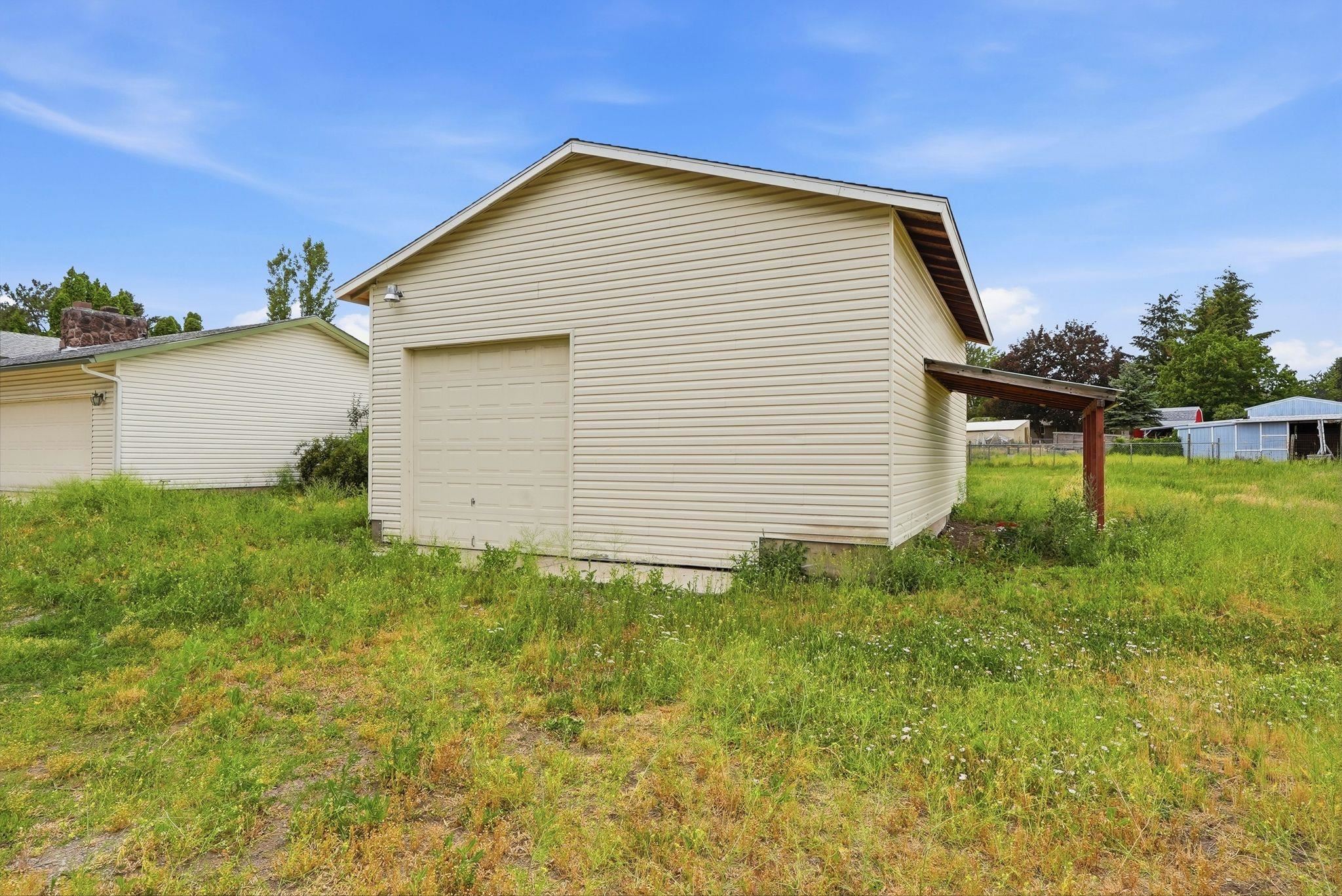 414 South Henry Road Greenacres, WA 99016 - Photo 39 of 49