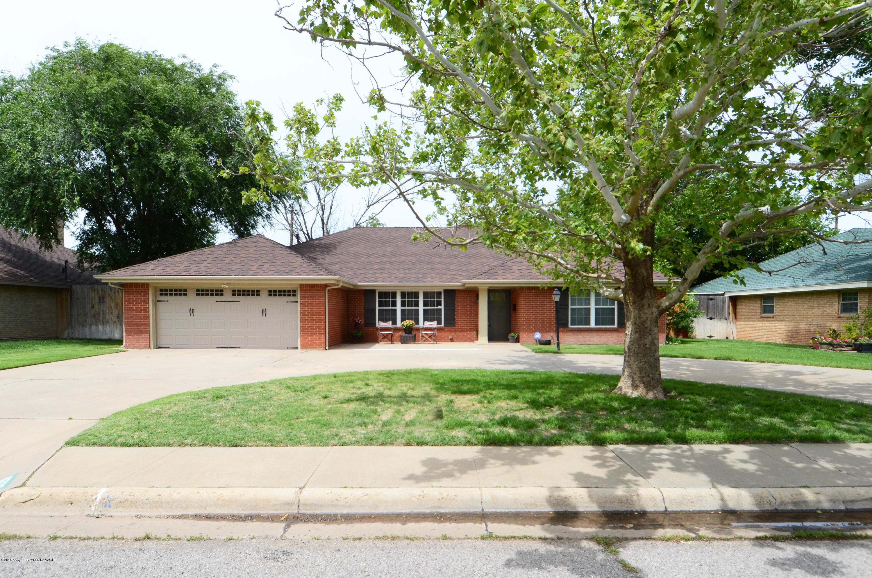 6702 Elmhurst Road Amarillo, TX 79106 - Photo 1 of 22 Front