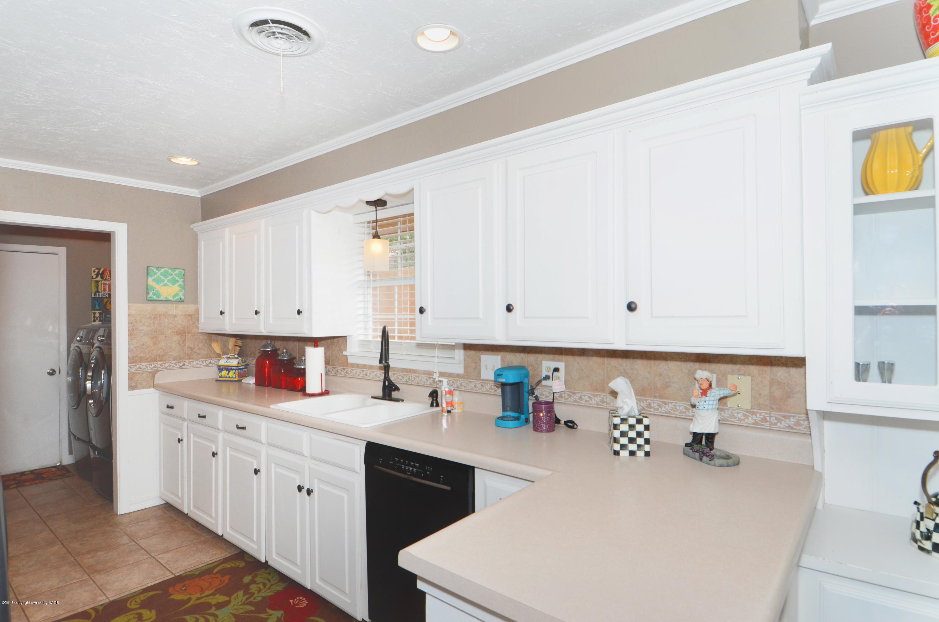 6702 Elmhurst Road Amarillo, TX 79106 - Photo 9 of 22 Kitchen 2