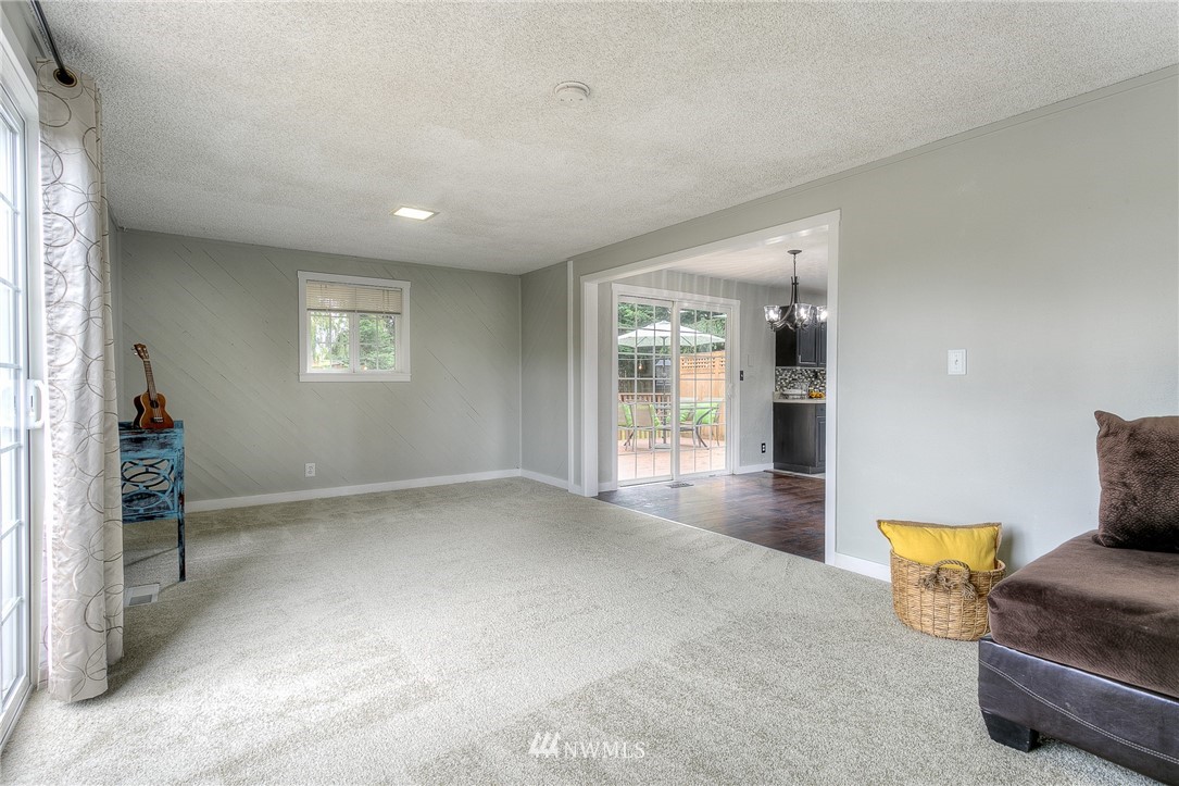 16033 Southeast 131st Street Renton, WA 98059 - Photo 12 of 25 Gallery Image 12