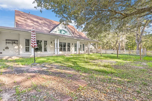 a view of a garden with a trees