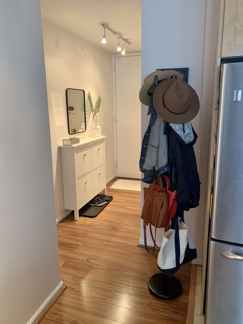 21 West Goethe Street, Unit 11E Chicago, IL 60610 - Photo 12 of 12