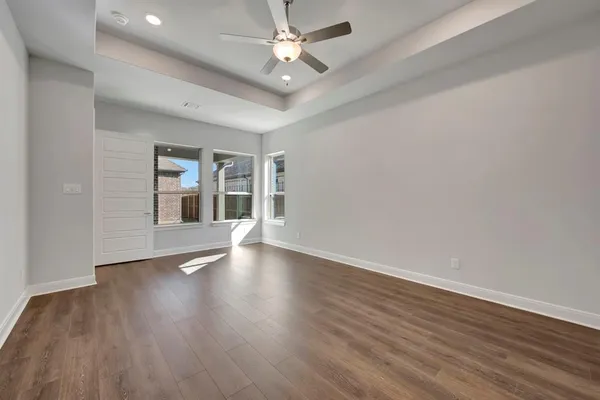 $579,990 | 2075 Emerald Grove Drive, Arlington, TX 76005