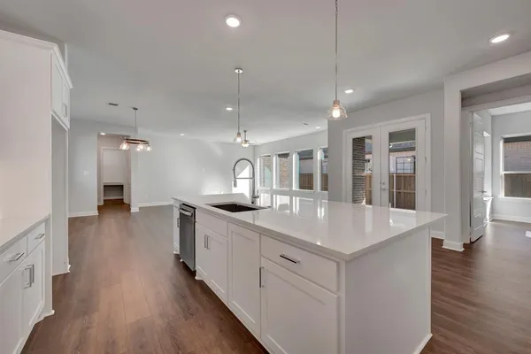 $579,990 | 2075 Emerald Grove Drive, Arlington, TX 76005