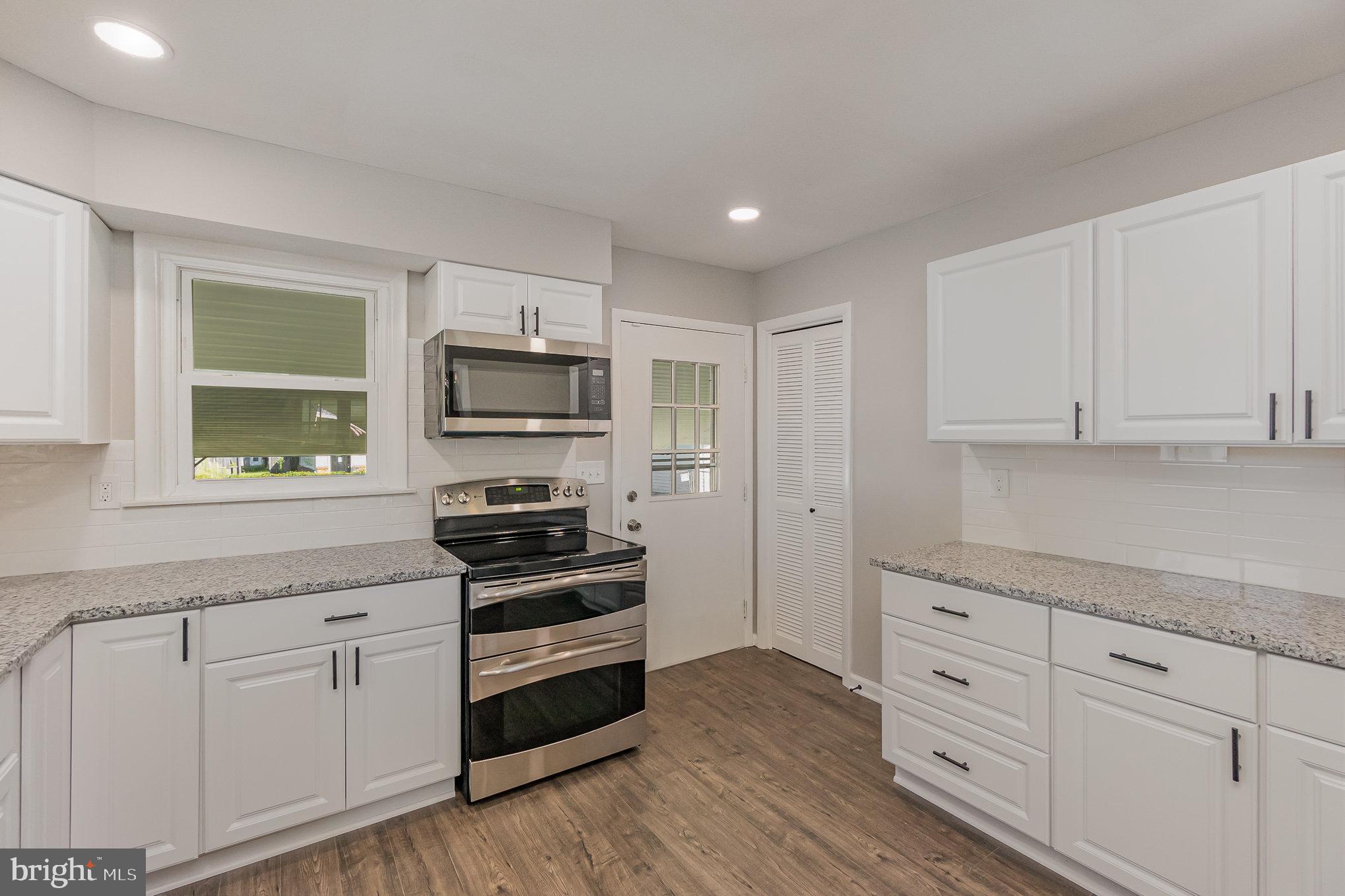8017 Hillendale Road Parkville, MD 21234 - Photo 10 of 28 Kitchen Has Exit to Rear Patio
