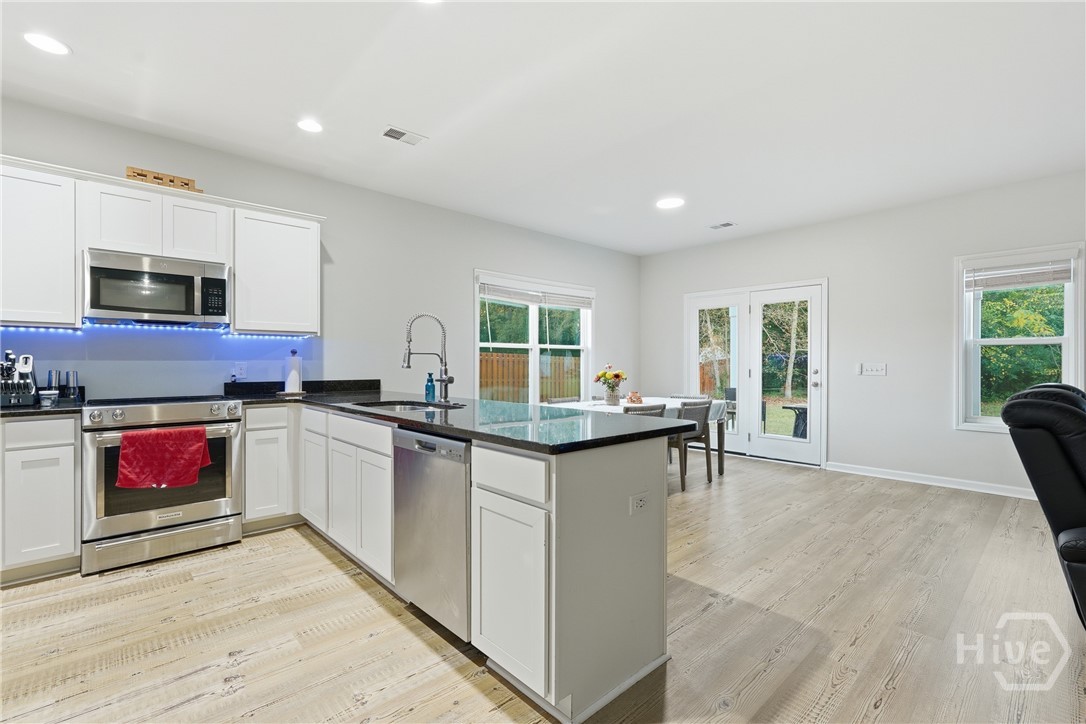 217 Caroline Way Guyton, GA 31312 - Photo 8 of 40