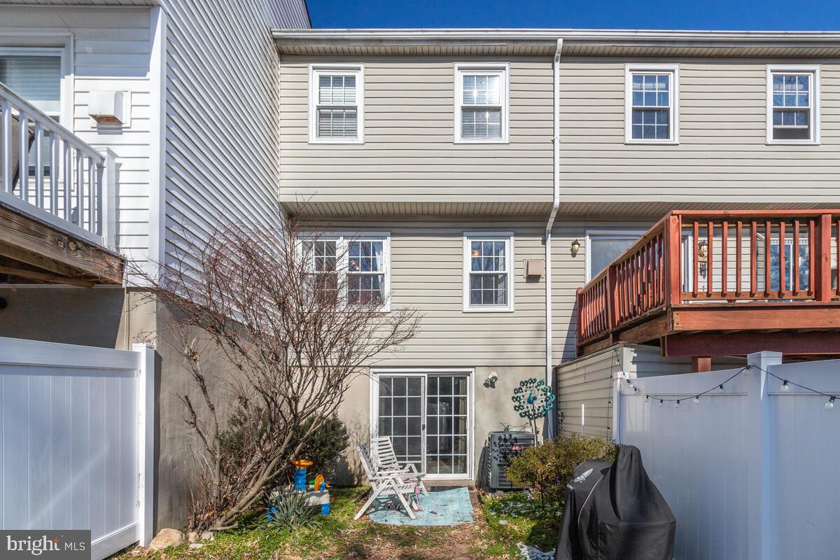 3429 Saluda Road Baltimore, MD 21236 - Photo 32 of 34 Rear view of house