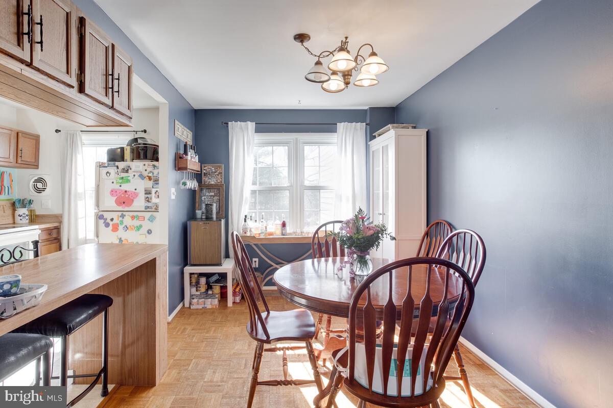 3429 Saluda Road Baltimore, MD 21236 - Photo 7 of 34 Dining Room