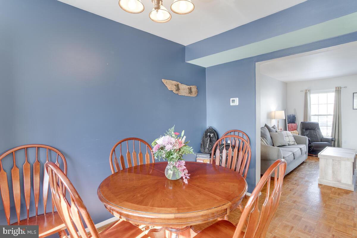 3429 Saluda Road Baltimore, MD 21236 - Photo 10 of 34 Dining Room