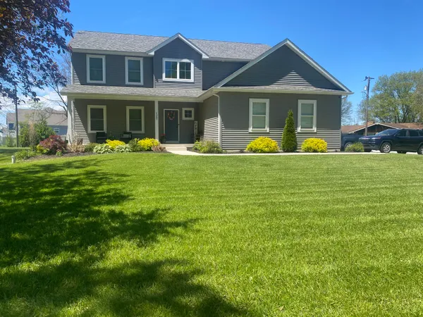 $574,900 | 1957 Hickory Drive, Hobart, IN 46342