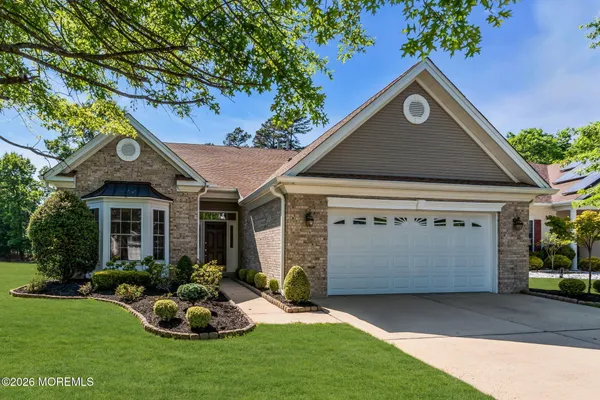 $699,800 | 20 Hazeltine Lane, Jackson, NJ 08527
