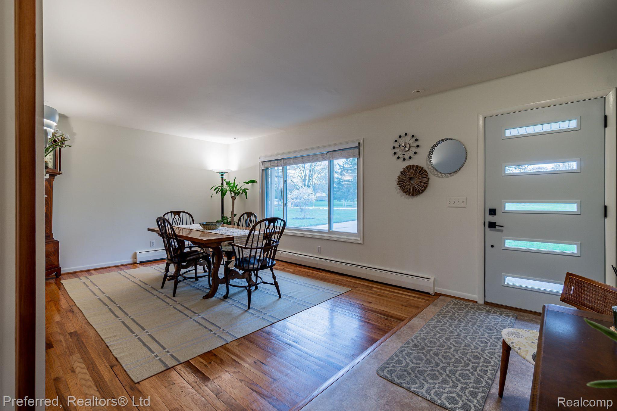 6554 Napier Road Plymouth, MI 48170 - Photo 5 of 39 Gallery Image 5