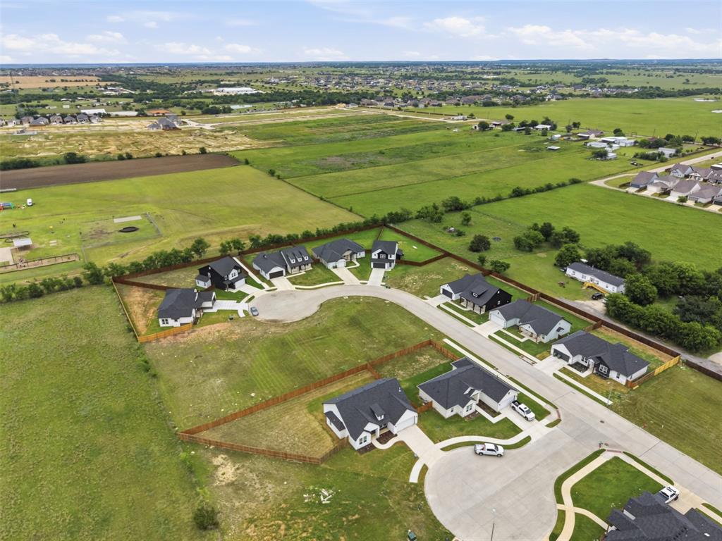 585 Highview Court Godley, TX 76044 - Photo 10 of 15 a view of a city with an ocean