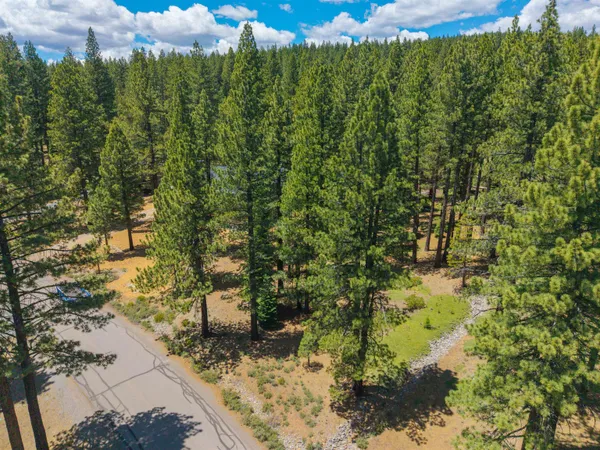 $650,000 | 12510 Granite Drive, Truckee, CA 96161
