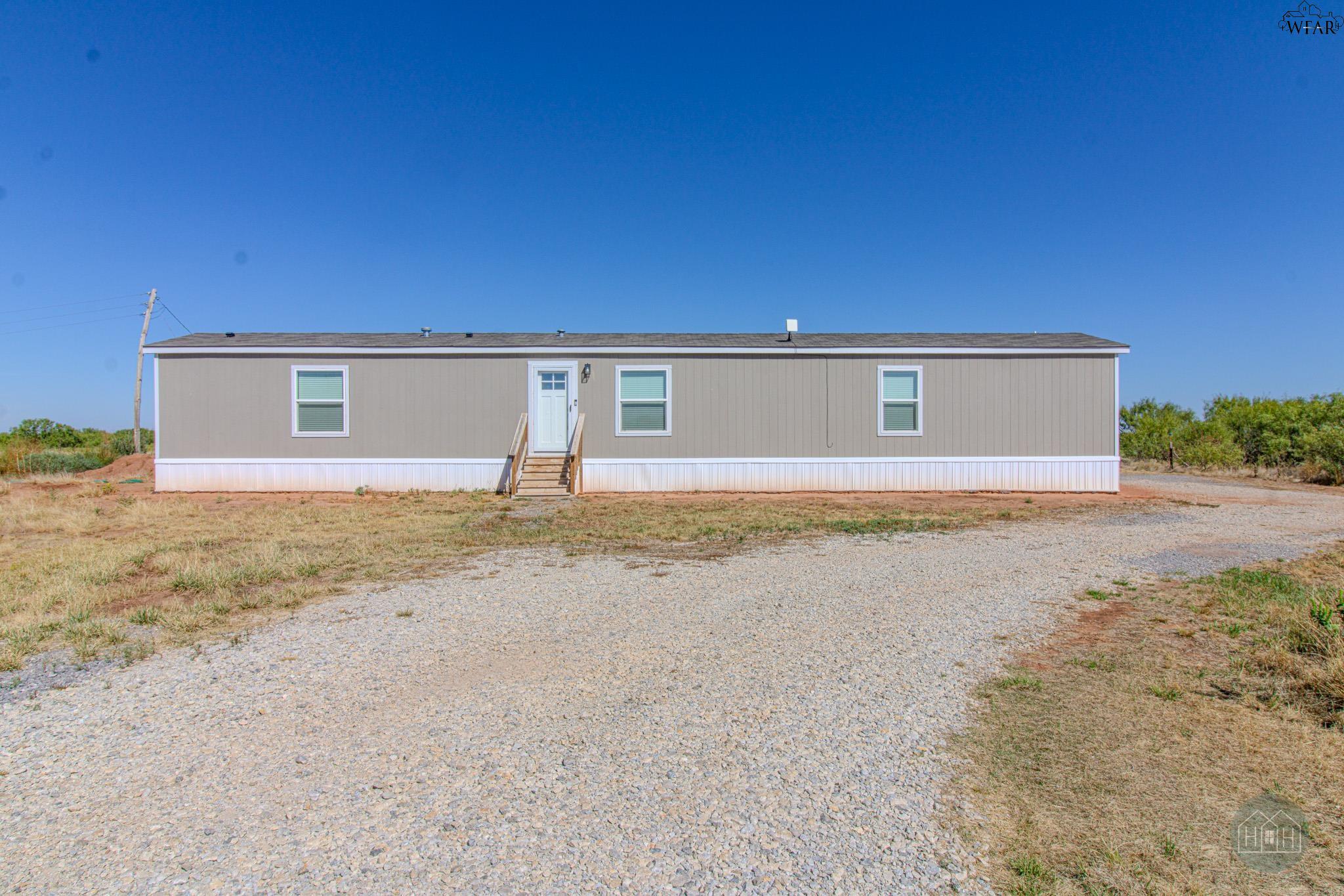 2322 Old Lake Road Electra, TX 76360 - Photo 1 of 34 Gallery Image 1