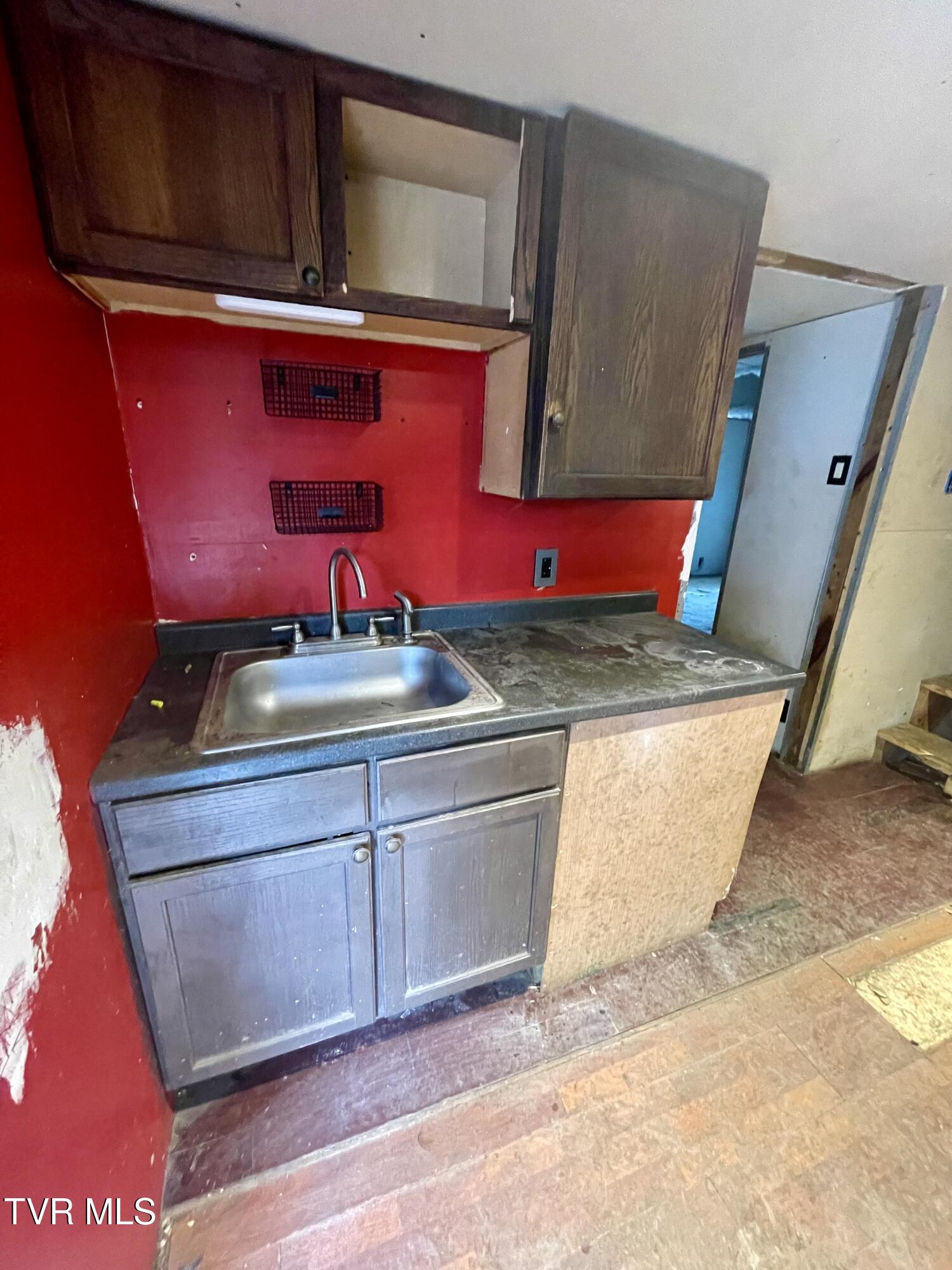 416 Opekiska Street Erwin, TN 37650 - Photo 15 of 29 IMG_4073