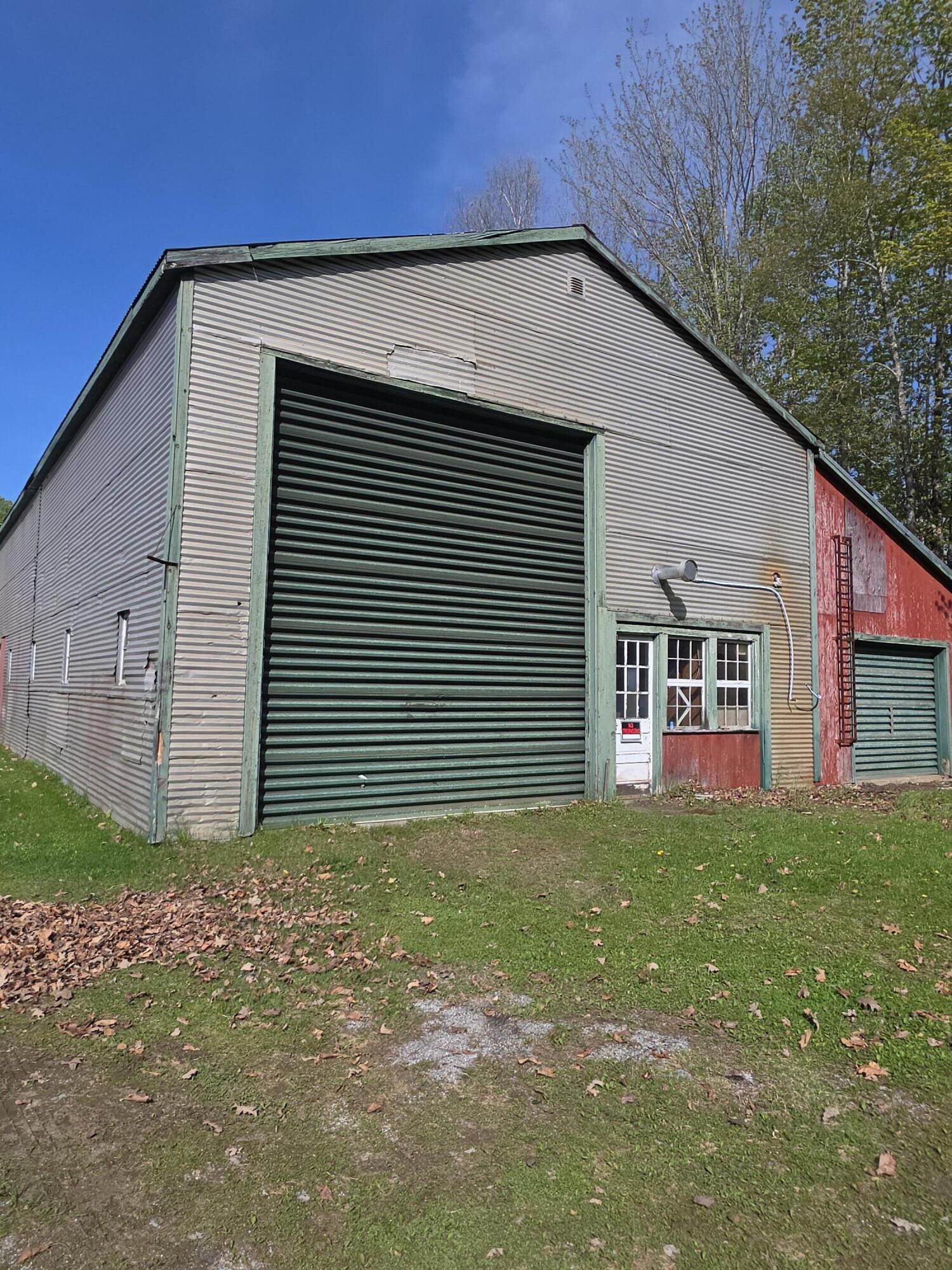 63 South Main Street Morrill, ME 04952 - Photo 14 of 38 1000017901