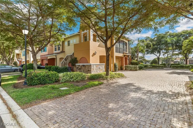 $459,000 | 8565 Via Garibaldi Circle, Unit 206, Estero, FL 33928