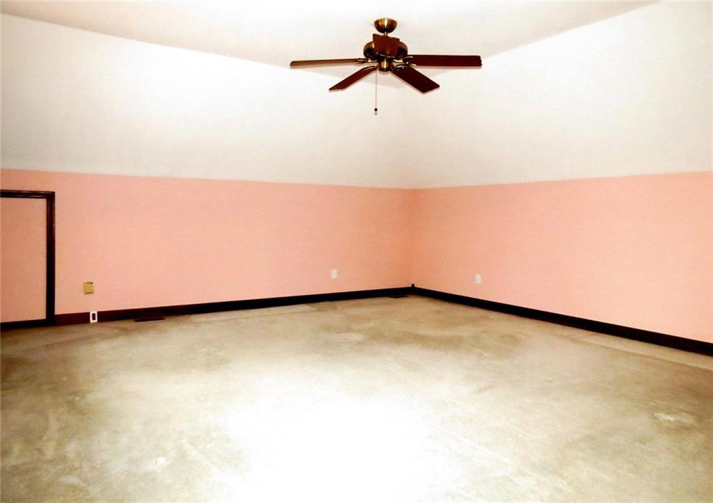 6055 East Meadow Ridge Road Columbus, IN 47203 - Photo 24 of 29 Gallery Image 24
