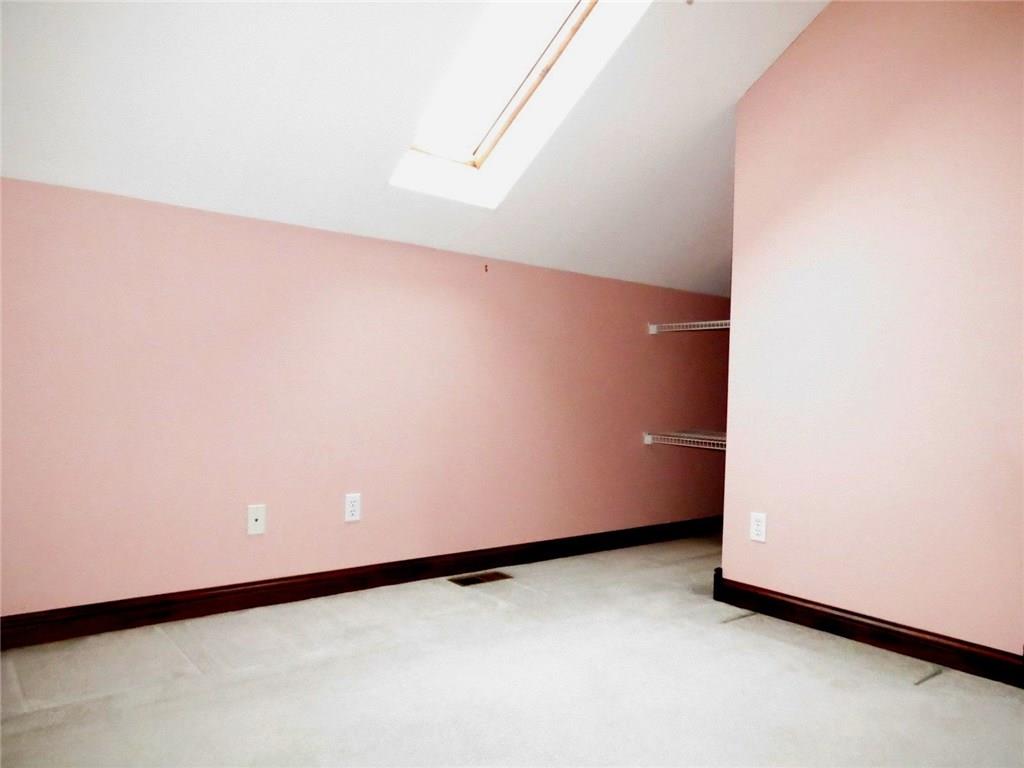 6055 East Meadow Ridge Road Columbus, IN 47203 - Photo 26 of 29 Gallery Image 26
