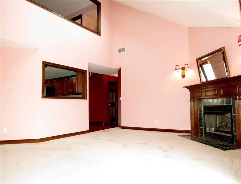 6055 East Meadow Ridge Road Columbus, IN 47203 - Photo 6 of 29 Gallery Image 6