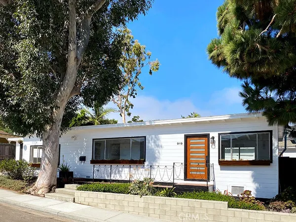 $1,495,000 | 919 North Herrin Street, Manhattan Beach, CA 90266