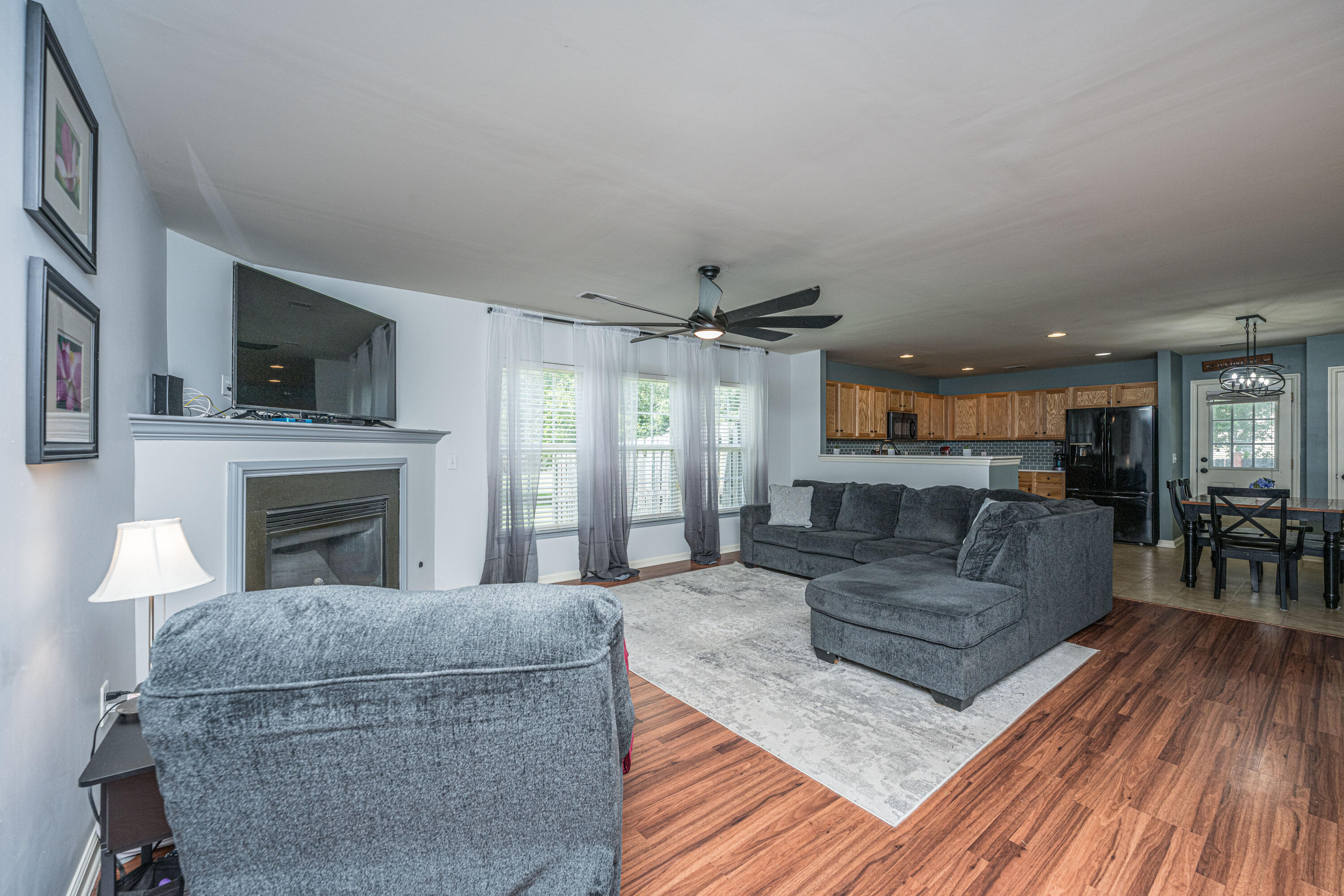 224 Myrtle Way Summerville, SC 29483 - Photo 11 of 43