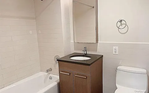 $483,000 | 12-15 Broadway, Unit 603 | Astoria