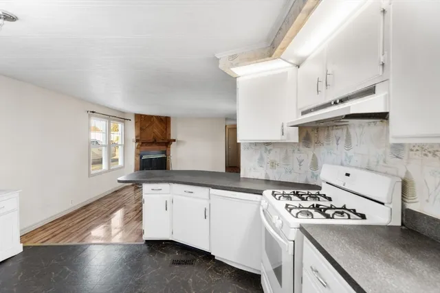 $269,900 | 251 Newbury Street, Unit 23, Peabody, MA 01960