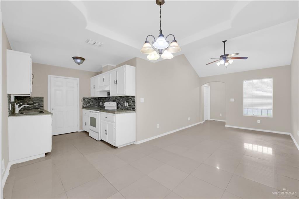 504 Rosa Priego Street Donna, TX 78537 - Photo 4 of 12
