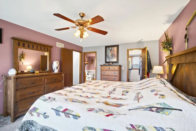 $734,900 | W225-s6835 Guthrie Road, Vernon, WI 53103