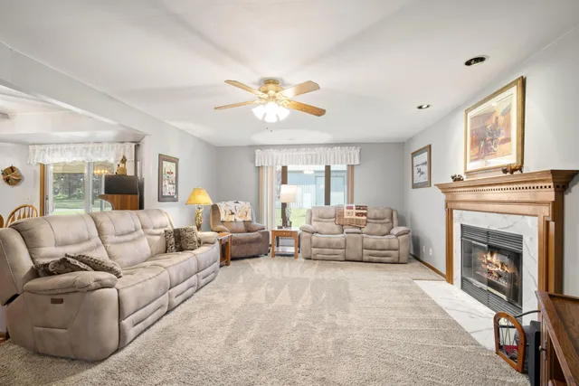 $734,900 | W225-s6835 Guthrie Road, Vernon, WI 53103