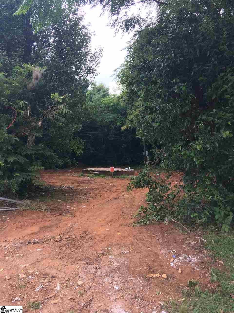 167 Quinn Road Wellford, SC 29385 - Photo 1 of 5 Gallery Image 1