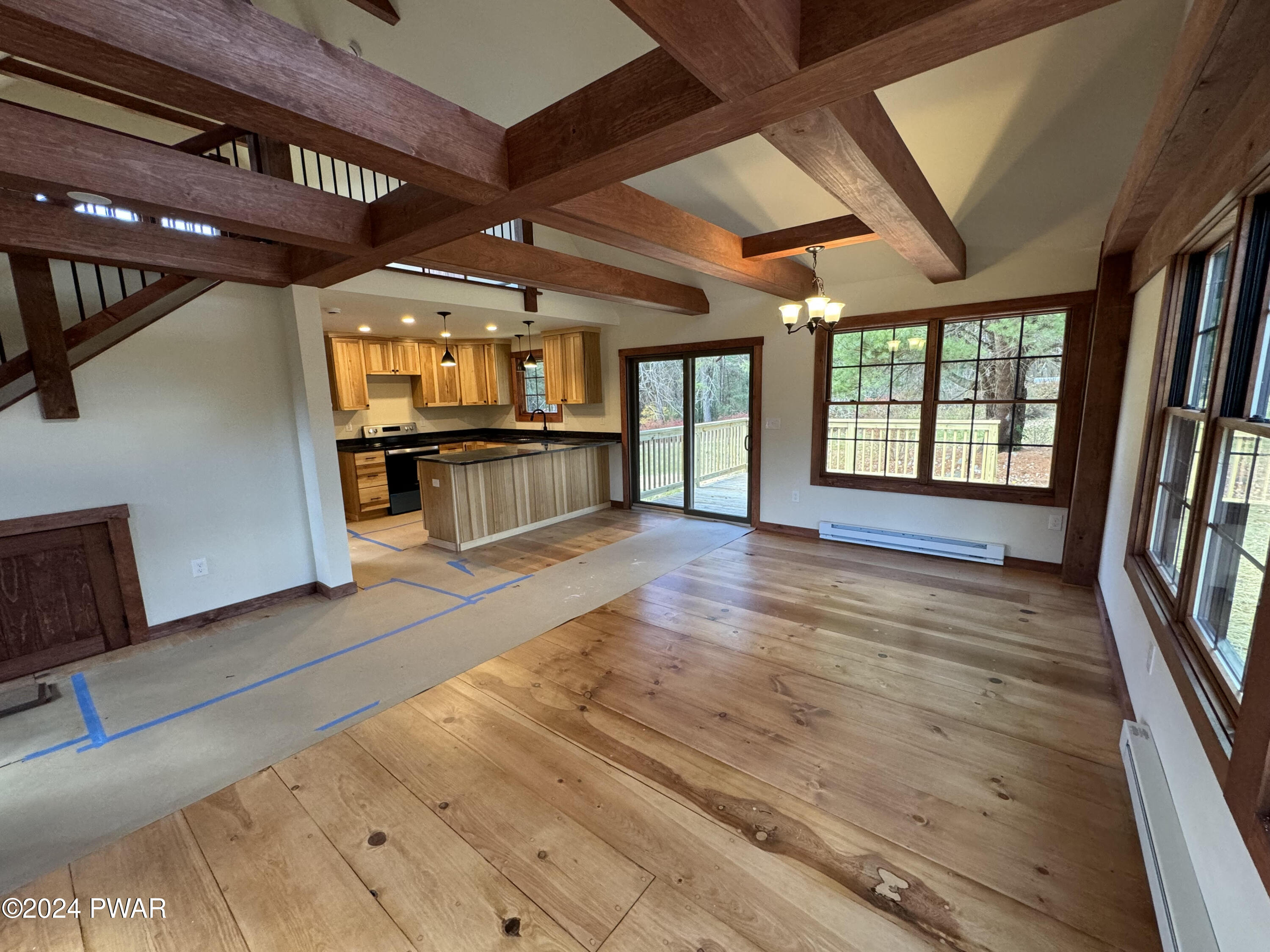 225 Raymondskill Road Milford, PA 18337 - Photo 18 of 27 Living Dining