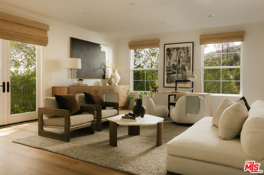 24049 Chestnut Way Calabasas, CA 91302 - Photo 17 of 37