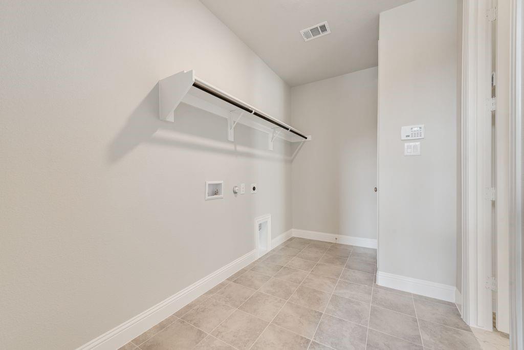1231 Calebria Way Fate, TX 75087 - Photo 35 of 40 a view of small space