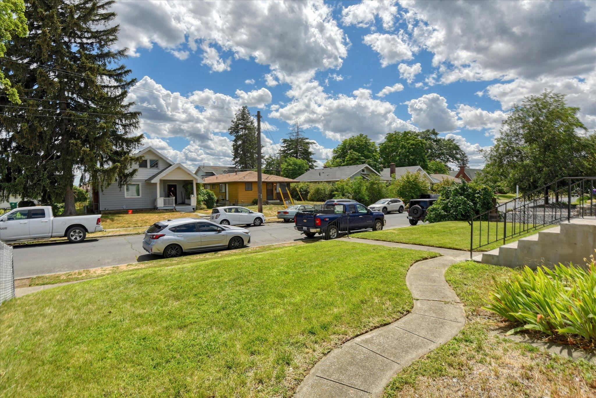 408 West Gordon Avenue Spokane, WA 99205 - Photo 36 of 44