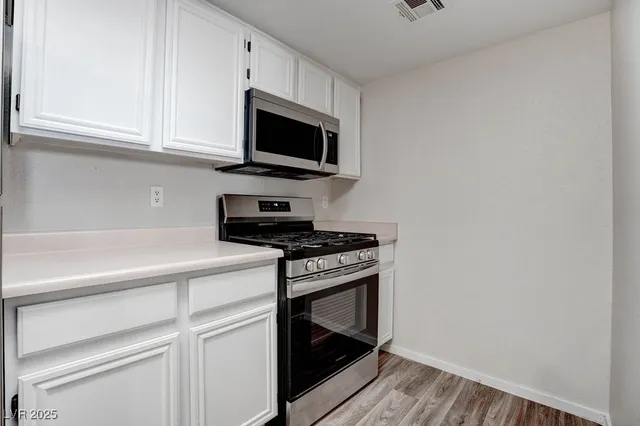 $1,125 | 8070 West Russell Road, Unit 1061, Las Vegas, NV 89113