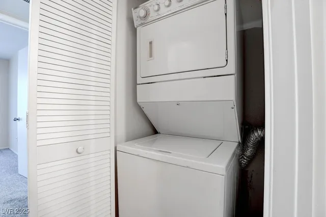 $1,125 | 8070 West Russell Road, Unit 1061, Las Vegas, NV 89113