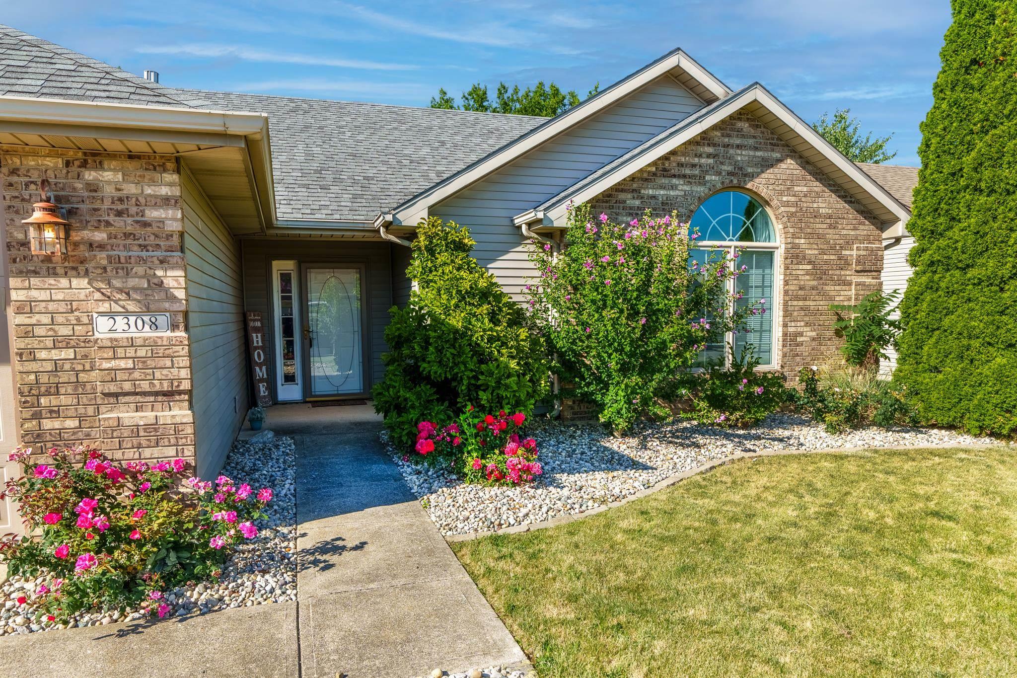 2308 Sweet Cider Road Fort Wayne, IN 46818 - Photo 1 of 28