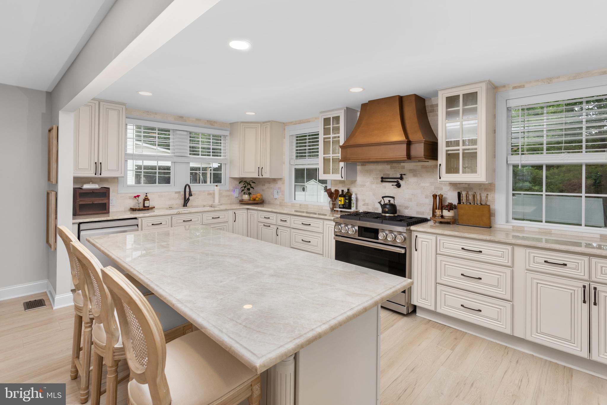 235 Valley Road Morrisville, PA 19067 - Photo 11 of 47