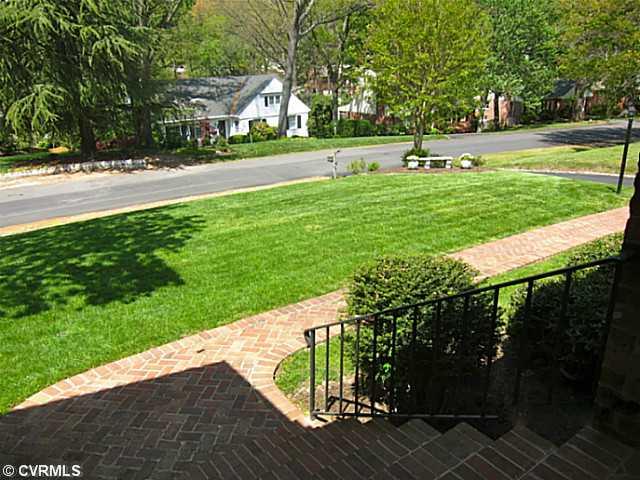 509 Ridge Top Road Henrico, VA 23229 - Photo 10 of 11 Exterior Front - View from Front stoop.