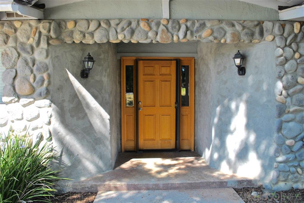 2119 Weeping Willow Way Fallbrook, CA 92028 - Photo 18 of 23