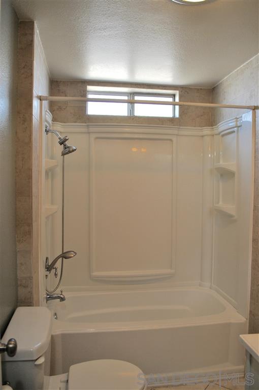 2119 Weeping Willow Way Fallbrook, CA 92028 - Photo 9 of 23