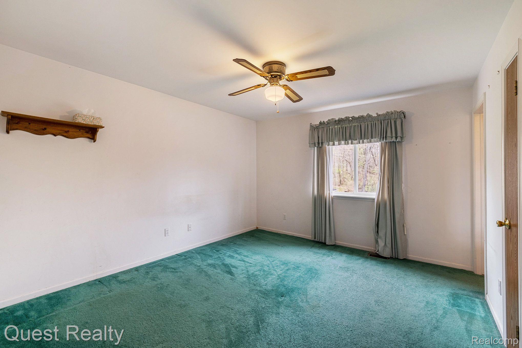 16154 Falk Road Holly, MI 48442 - Photo 14 of 29 Gallery Image 14
