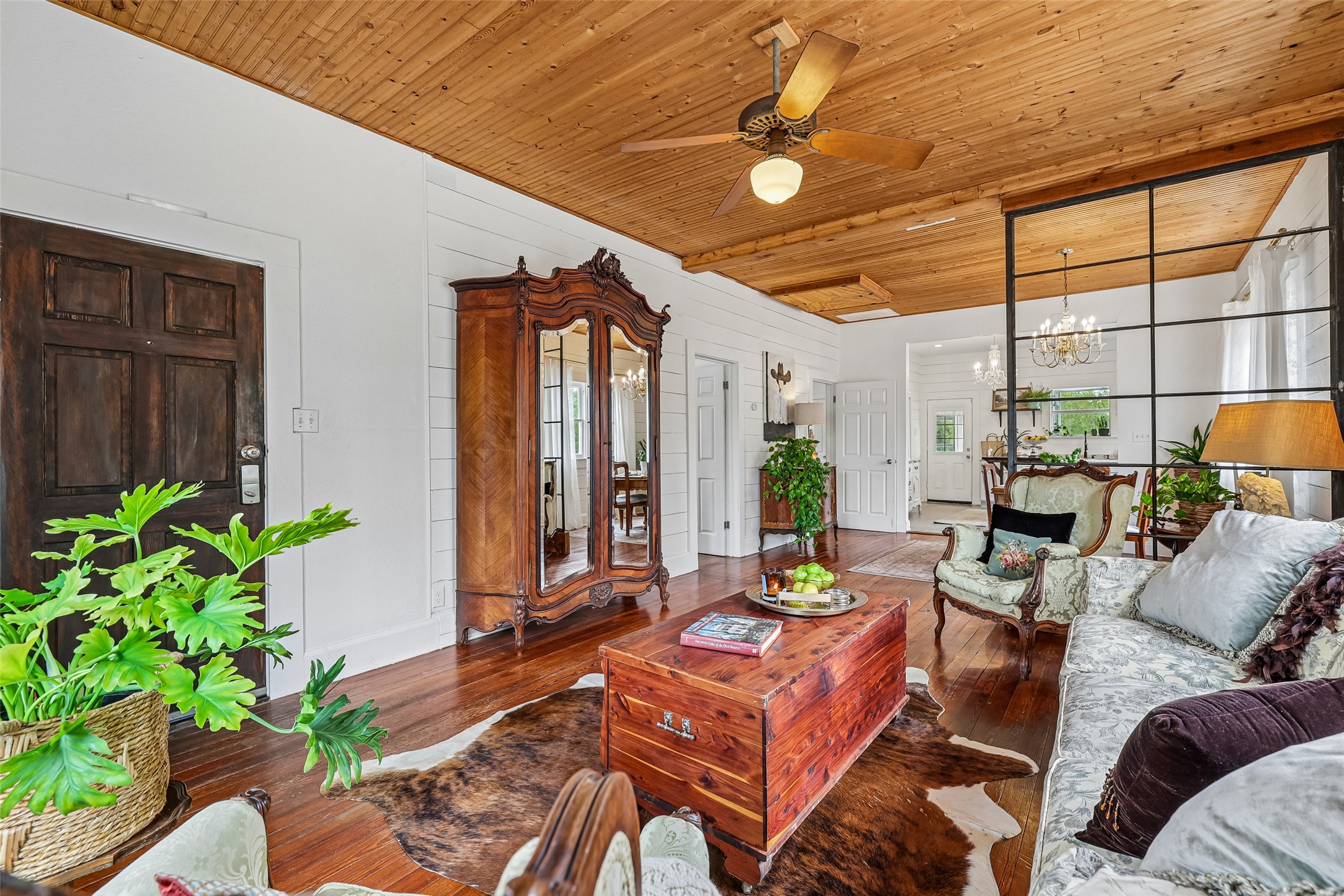 372 Old Lockhart Road Lockhart, TX 78644 - Photo 8 of 40 Gallery Image 8