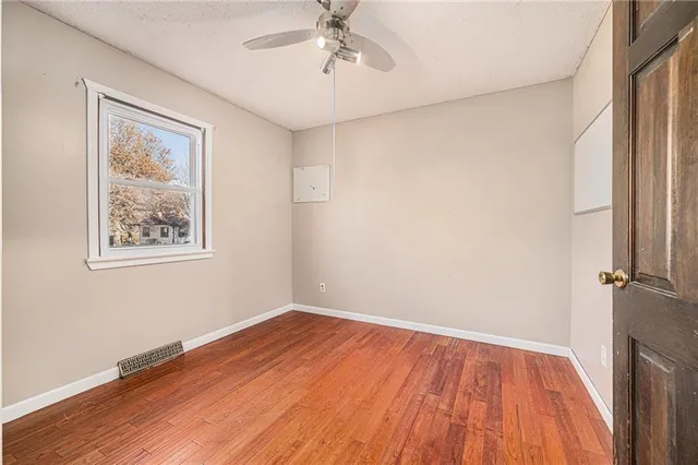 $220,000 | 111 Pawnee Avenue, Hiawatha, KS 66434