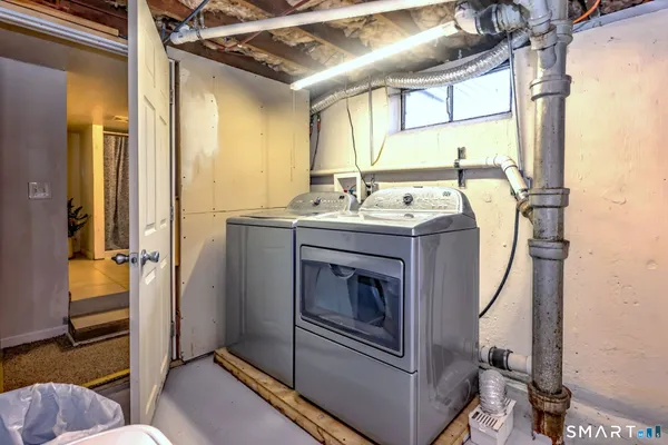 $399,900 | 35 Nelson Terrace, Bridgeport, CT 06610