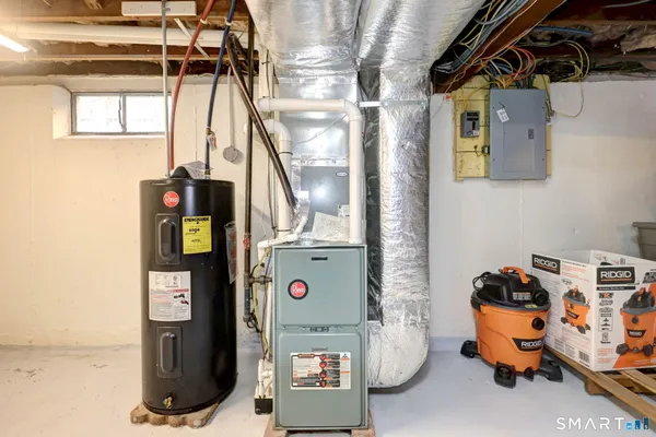 $399,900 | 35 Nelson Terrace, Bridgeport, CT 06610