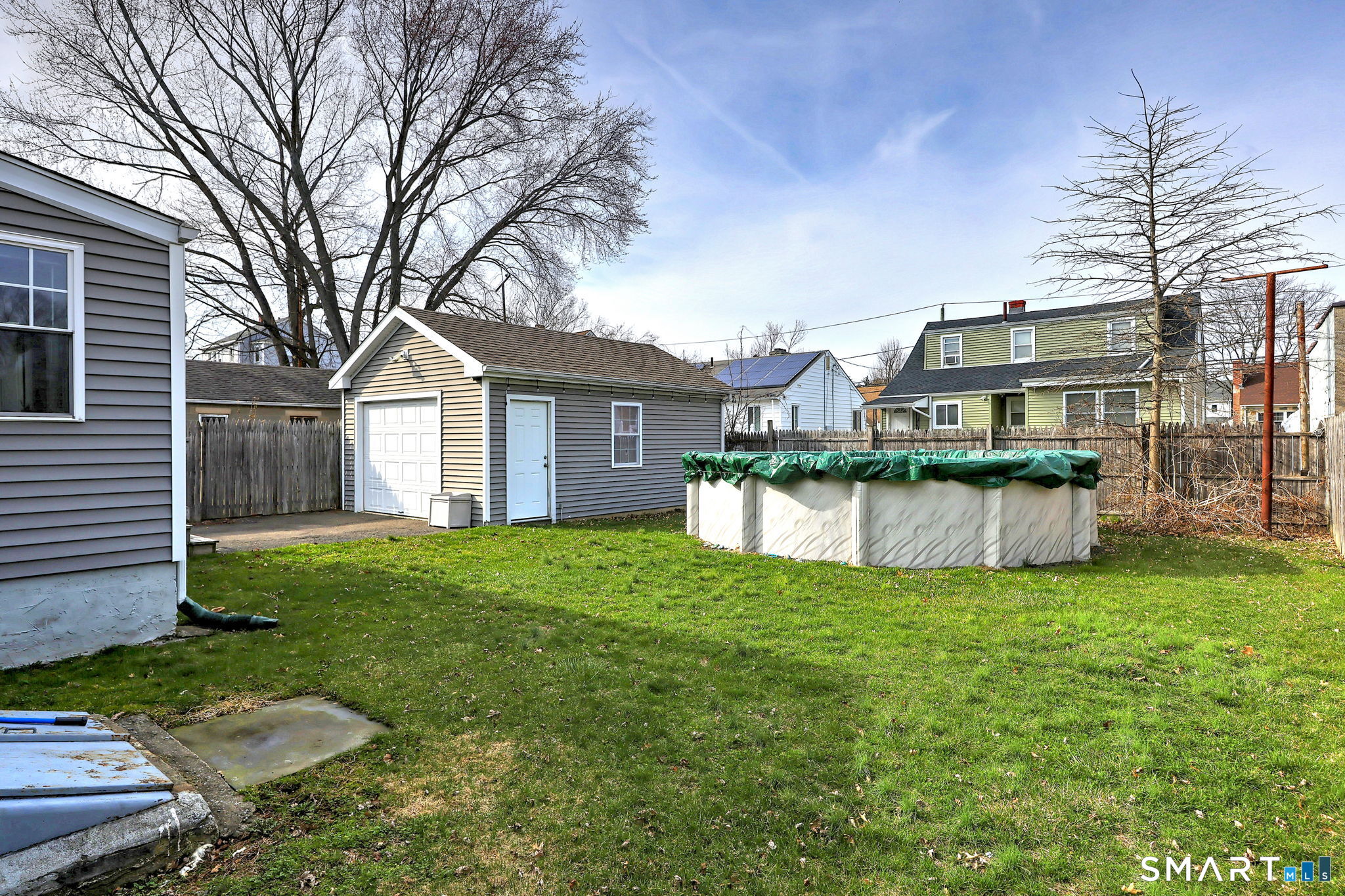 35 Nelson Terrace Bridgeport, CT 06610 - Photo 5 of 34
